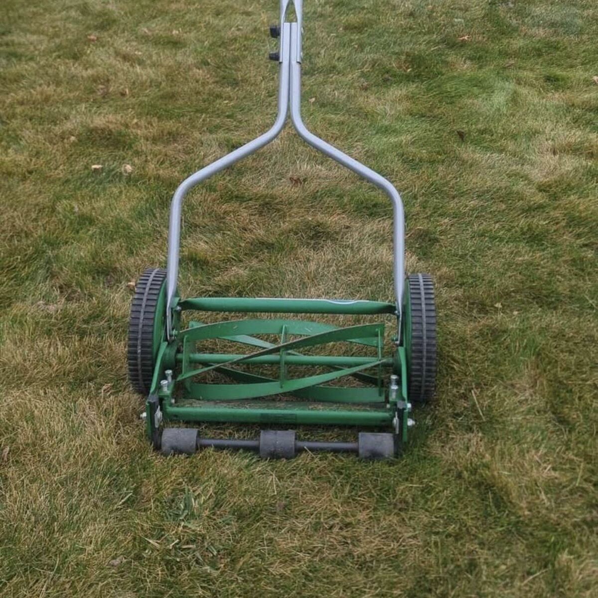 Scott's Manual Lawn Mower