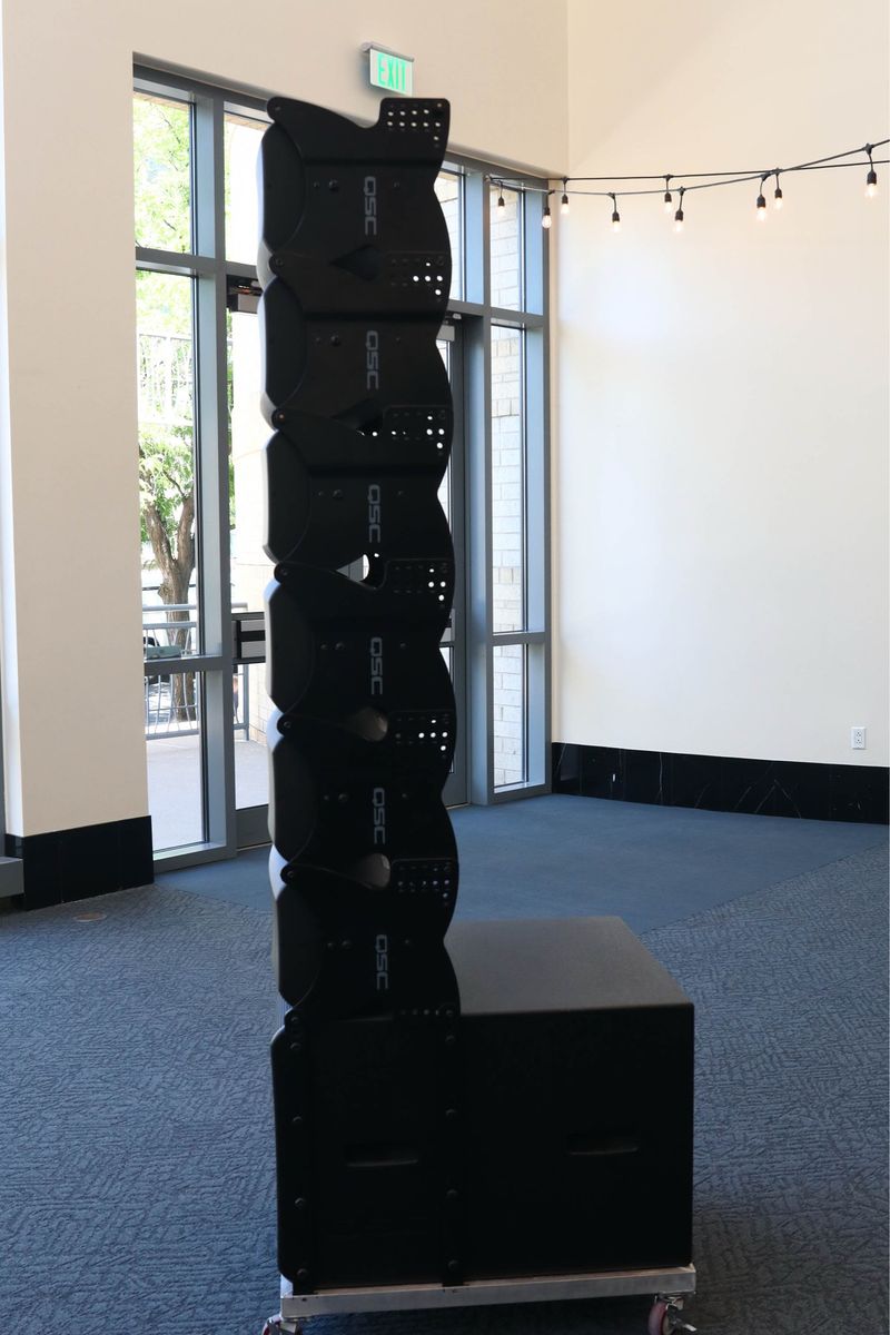 Main image 3