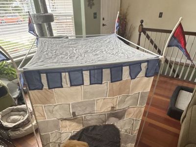 Castle pop up tent