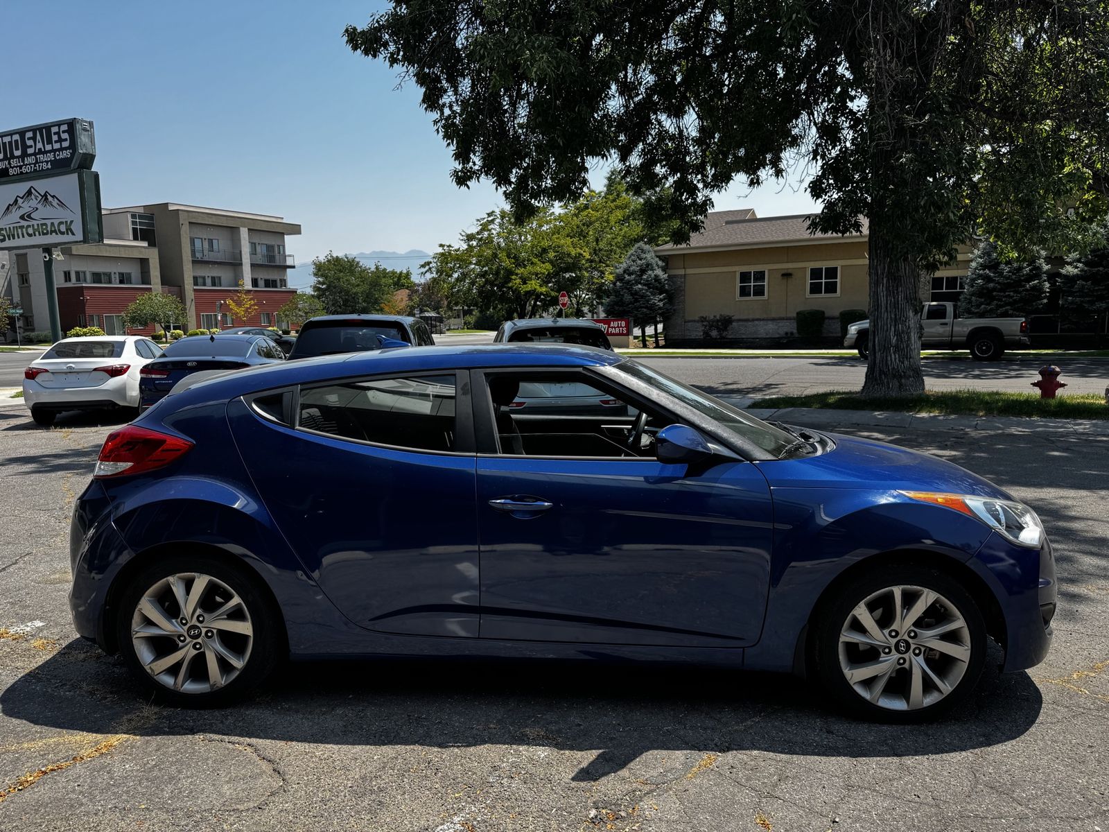 Main image 2