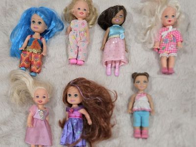 Barbie Kelly dolls 7 pieces