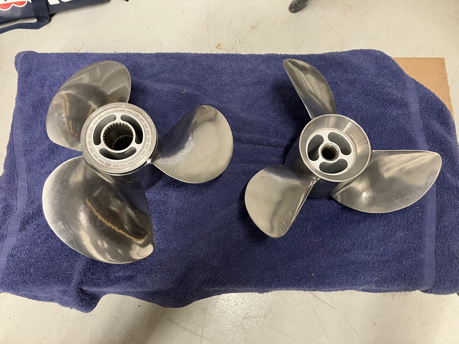 New Volvo Penta Duo Prop Type F F6 Set 3851496