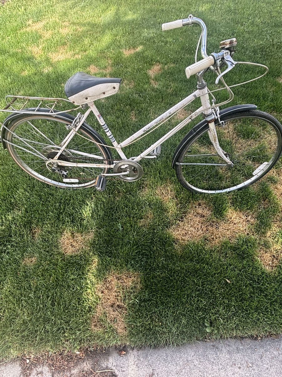 1954 original pennys BMA/6 certified still raidable 19” frame size 26” wheels it rides and brakes good20.00 cash price is firm.