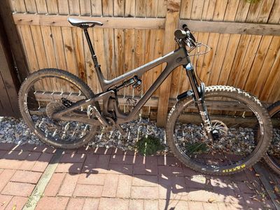 XL Yeti SB140 Carbon