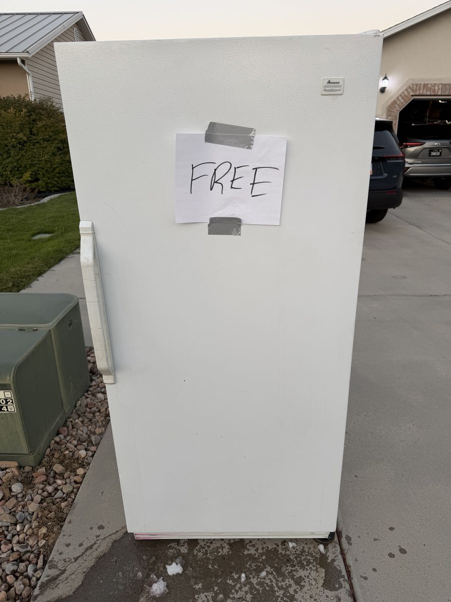 Free Amana Deepfreeze Upright Freezer - White