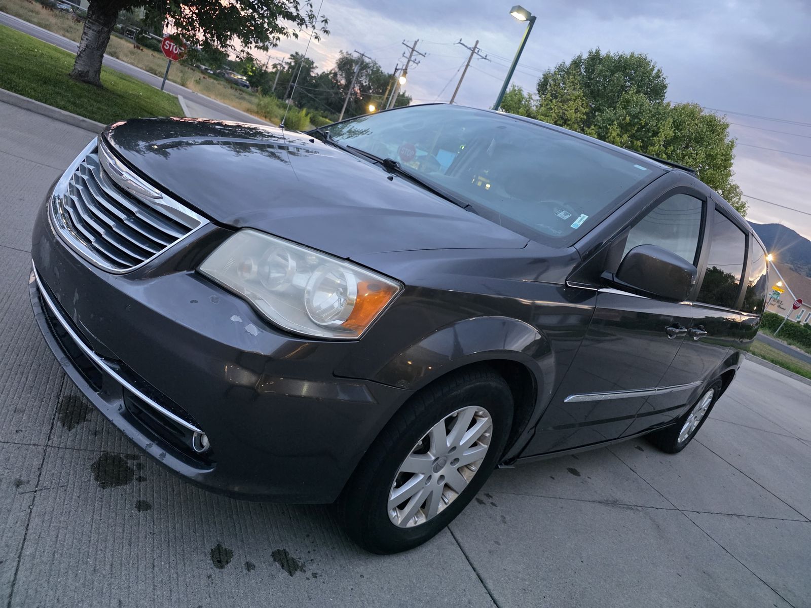 2016 Chrysler Town and Country Touring