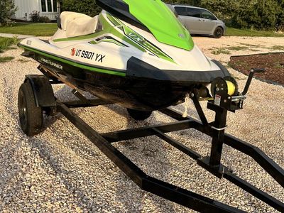 Non running 2018 Yamaha waverunner vx cruiser with trailer