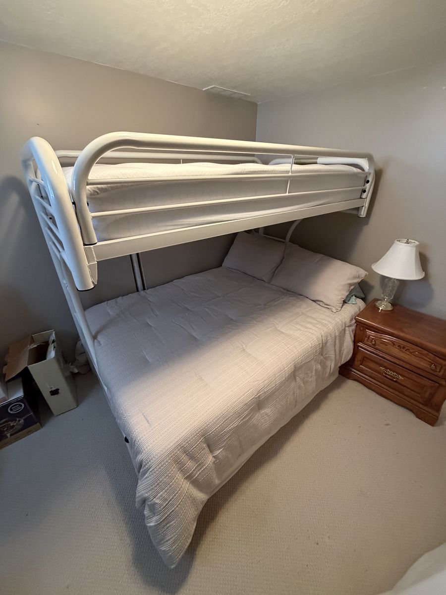 Twin over full metal bunk bed (white) With good mattresses