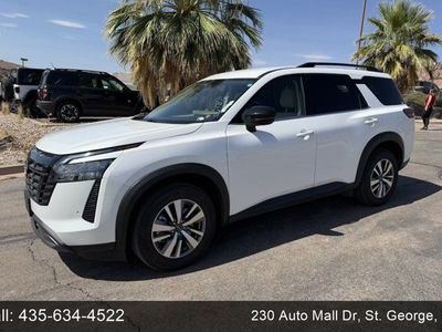 2026 Nissan Pathfinder SL