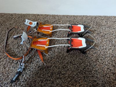 Petzl Irvis Hybrid Ski Mountaineering Crampon