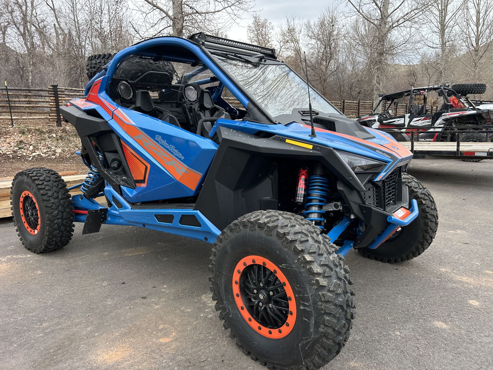 2023 RZR Pro R Troy Lee Designs Edition Electric Blue - 225 Hp - Only 60 miles