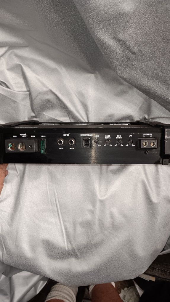 MTX Audio Thunder 300XD Class-D Amplifier 300 Watts RMS Car Audio