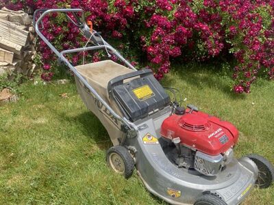 Honda Lawnmower HR 215