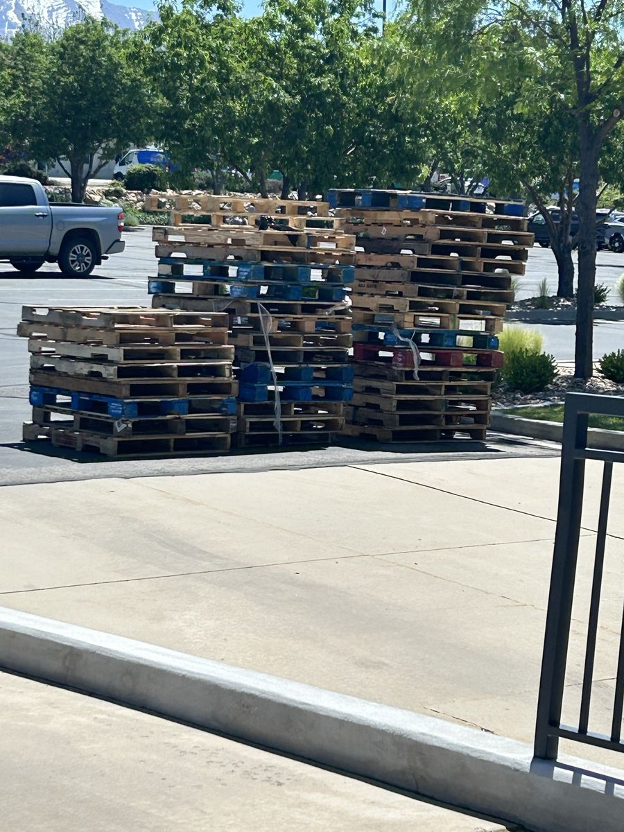 Free pallets