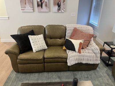 Green Leather Reclining Sofa and Loveseat Set - Comfortable Living Room Seating