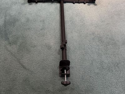 Dual monitor arm