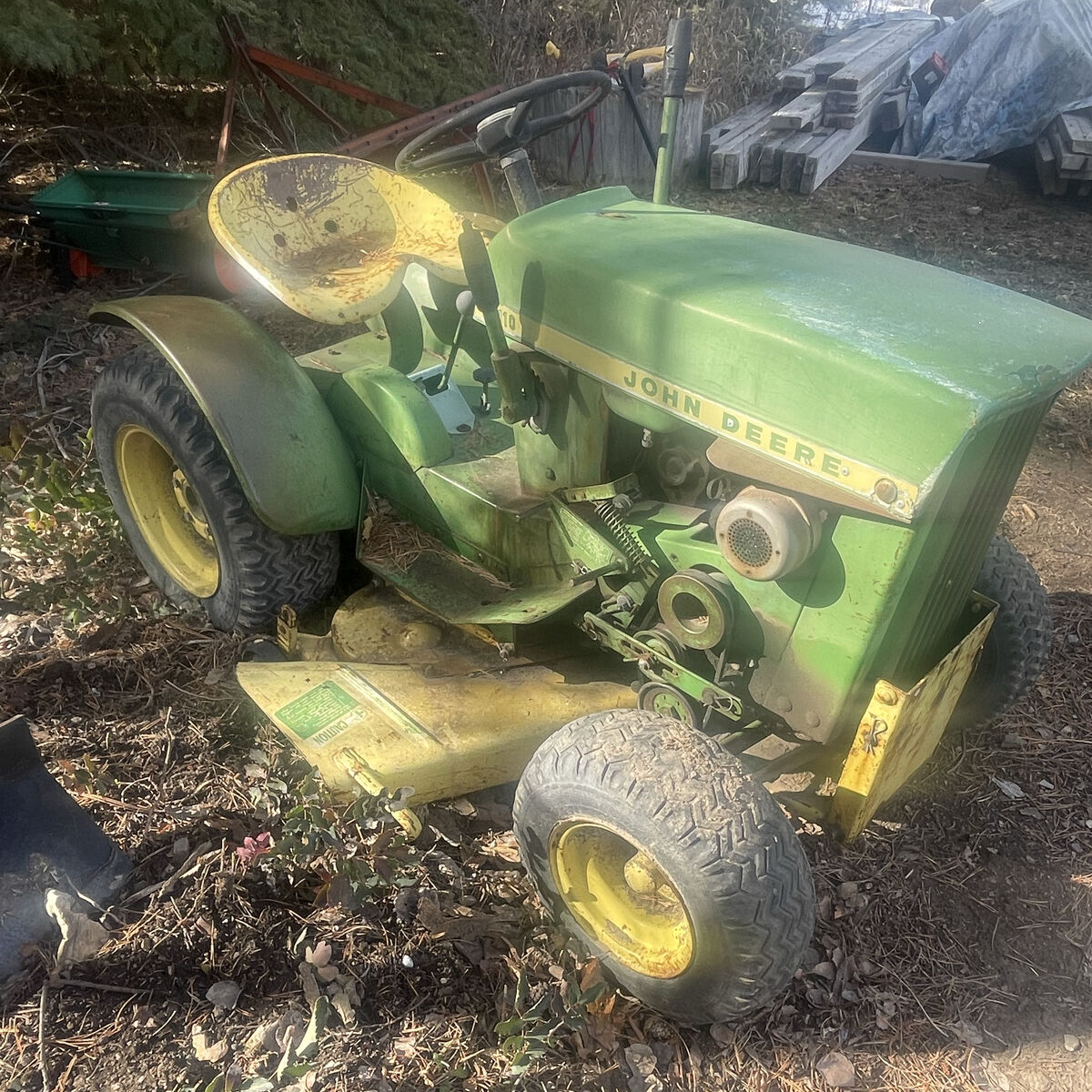John Deere 110 Round Fender Garden Tractor