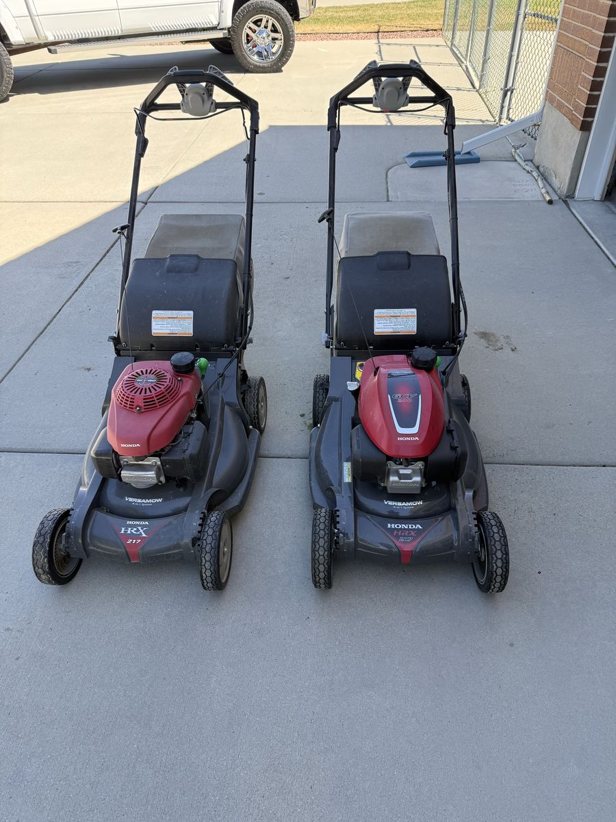 Honda HRX217 Self-Propelled Lawn Mowers – 2 Available