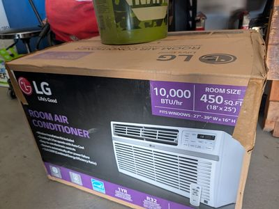 10,000 BTU LG Air Conditioner