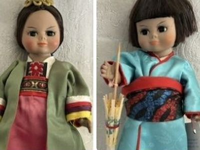 Vintage Madame Alexander International Dolls Lot - Set of 2: Korea & Japan pristine condition