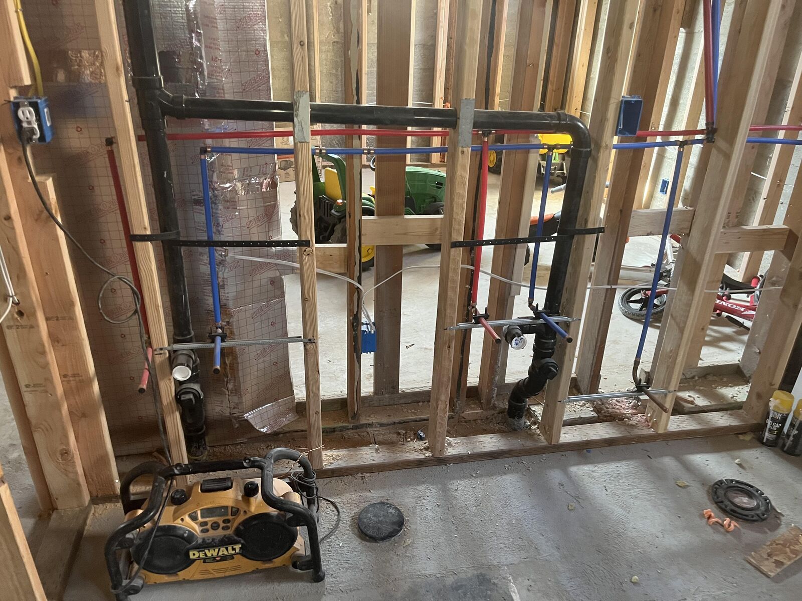 Main image 6