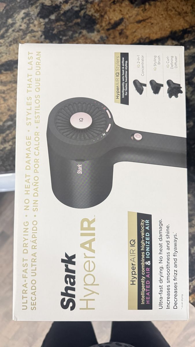 SHARK BLOW D DRYER