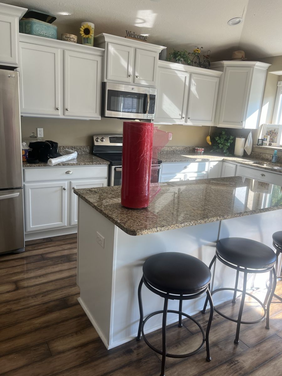 Main image 6