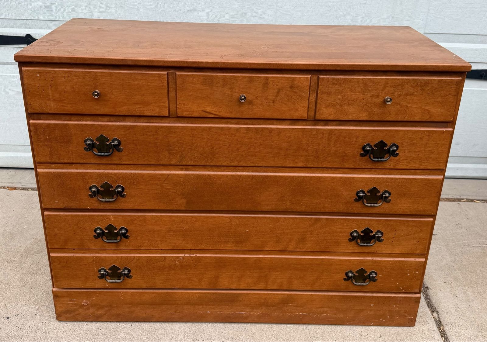 Main image 3