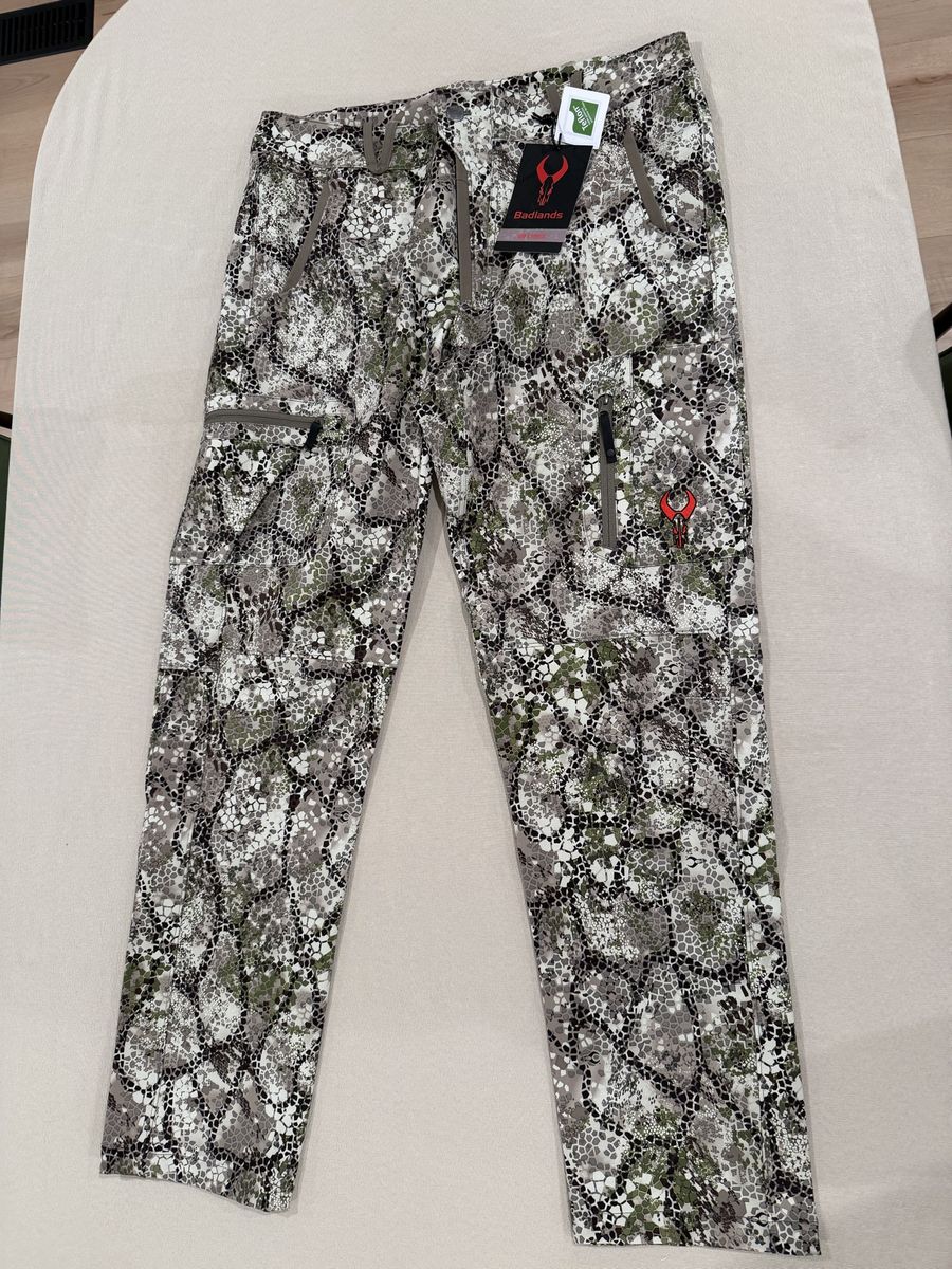 Badlands Camo Pants - IONX-PT-APR-XLT