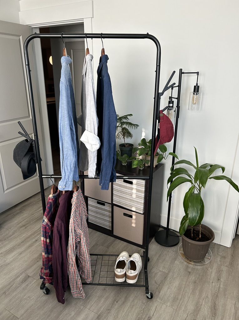 Clothing Rack, Compact Easy Storage