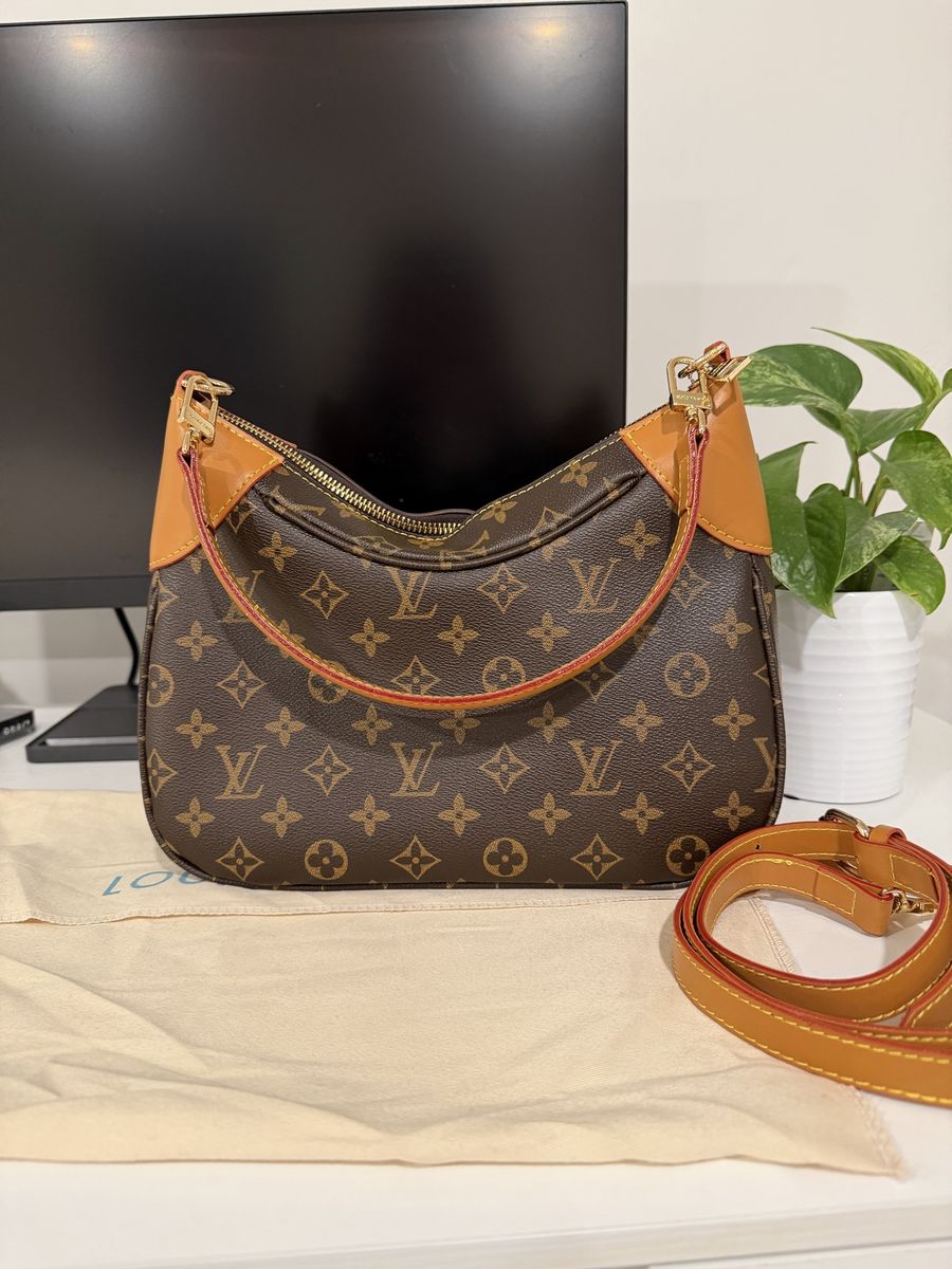 LV Monogram Purse
