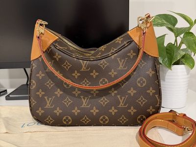 LV Monogram Purse