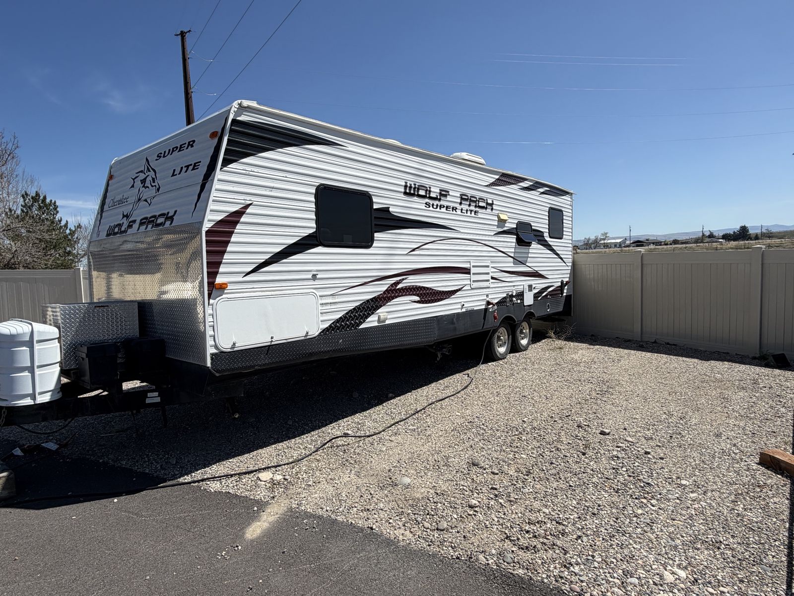 2010 Forest River Toy Hauler (M-27DFWP)