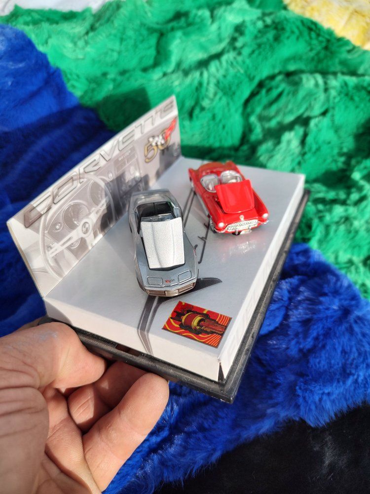 Hot Wheels Corvette 50th Anniversary Fuel Injection Die-Cast Car Set - Red & Silver Models