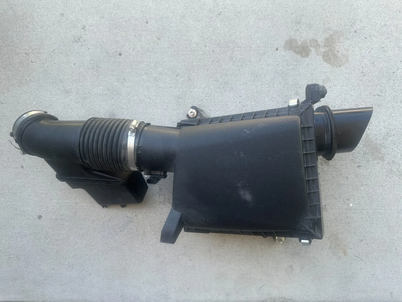 Toyota Tundra 4.6L 5.7L Air Cleaner Resonator Tube 2014-2022 New MAF Sensor