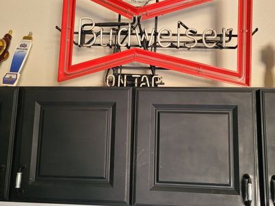 Vintage Beer Neon Signs Collection - Miller, Coors Light, Budweiser, Stroh's