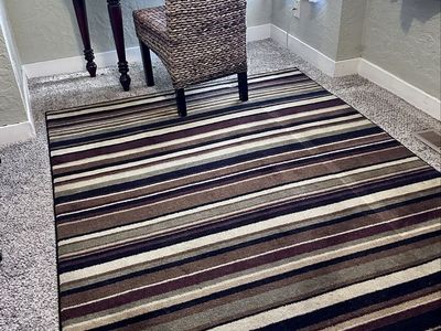 Striped rug 5 x 7