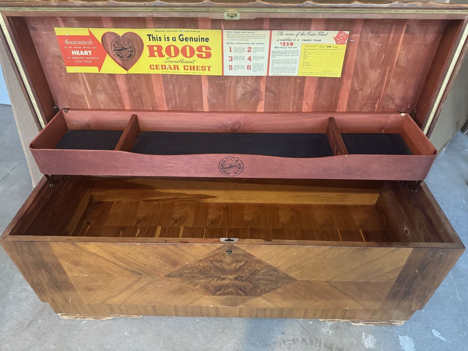 1950 Roos Sweetheart Cedar Chest