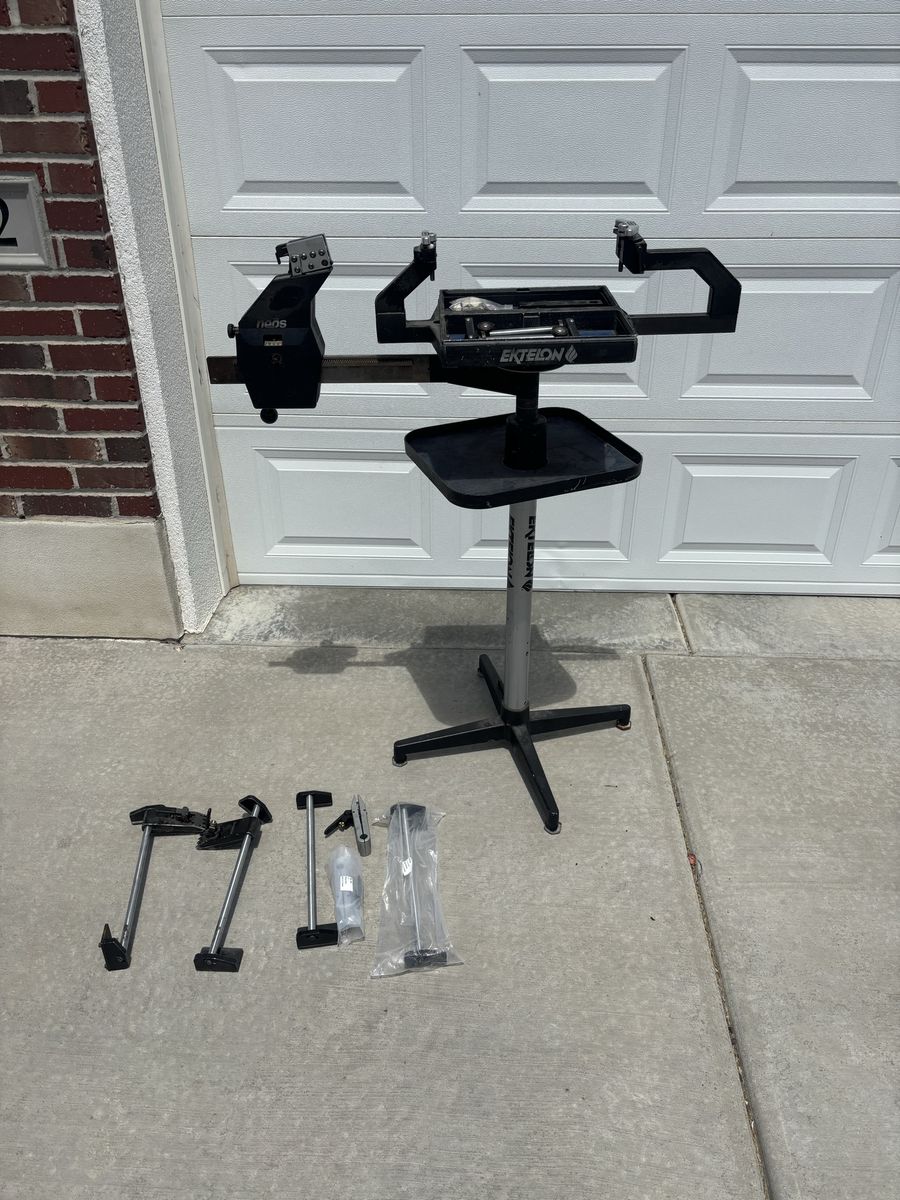 Ektelon HOS 9000 Racquet Stringing Machine - Tennis & Racquetball Stringer