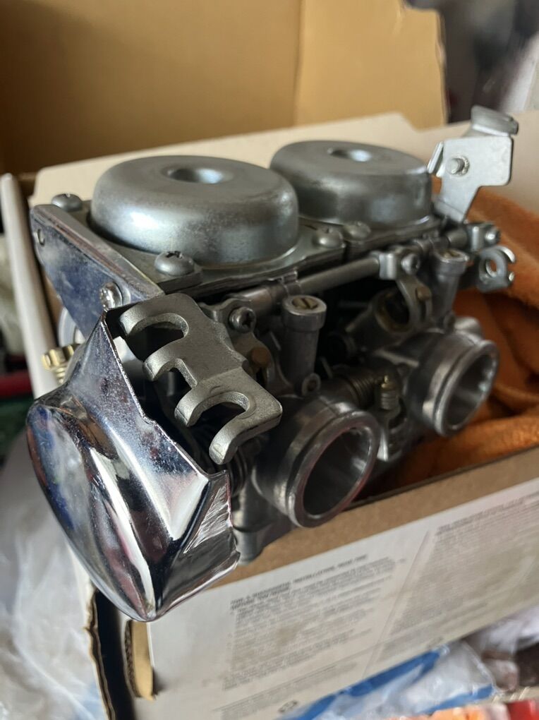 Mikuni Dual Carburator