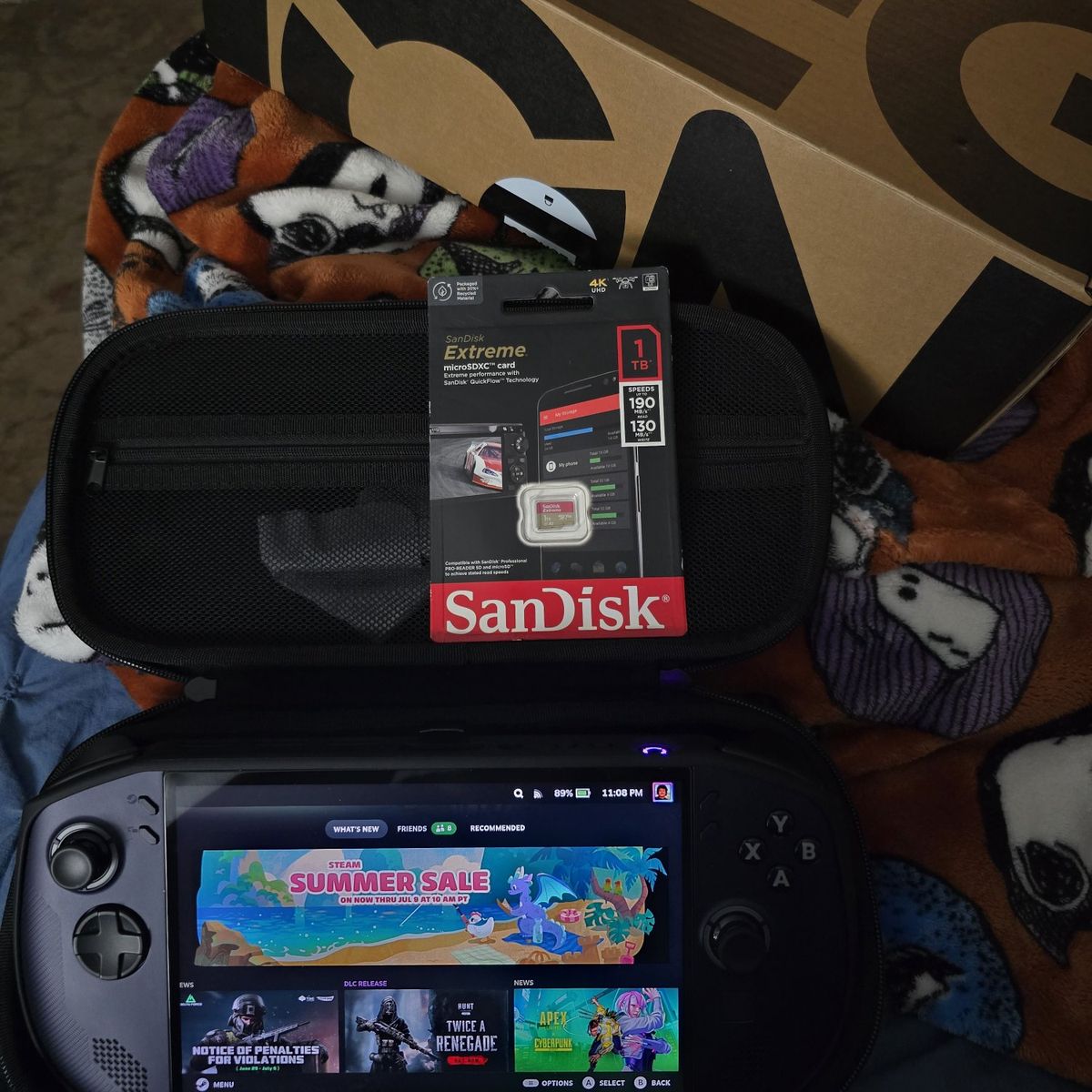 Legion Go S 8" 120Hz Gaming Handheld - AMD Rvzen Z2 Go- SteamOS -16GB with 512GB
