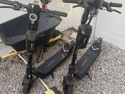 NIU KQI3 pros electric scooters (both identical with accessories)