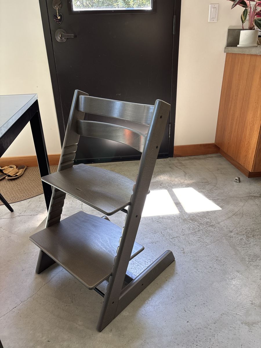 Stokke Tripp Trapp baby high chair