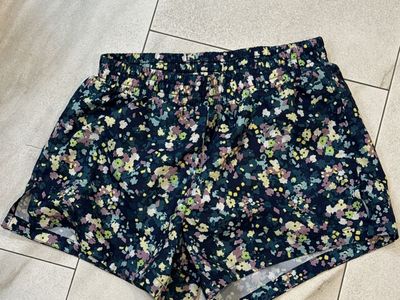 Old Navy Size 10–12 Active Shorts