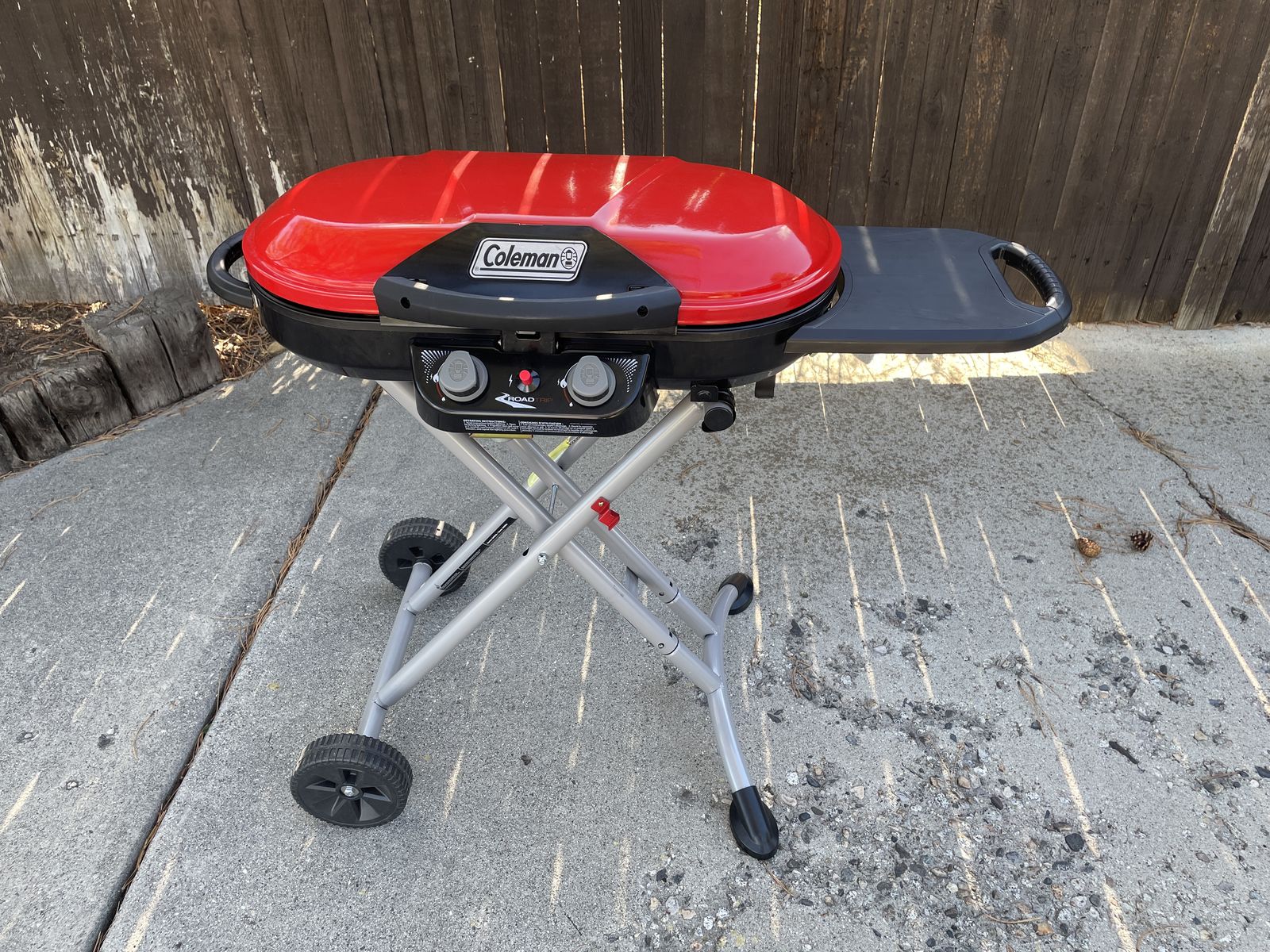Coleman RoadTrip LXE Portable Propane Grill