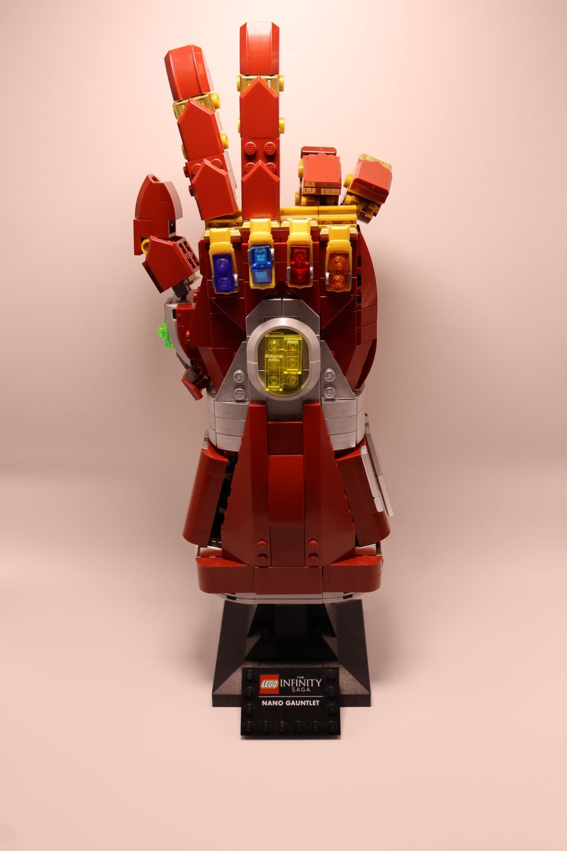 RETIRED LEGO Marvel Nano Gauntlet (76223) - 100% Complete with Manual