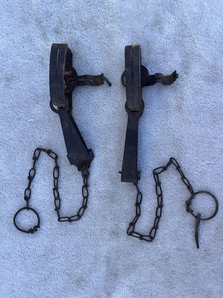 Vintage 'Victor' Small Game Animal Traps