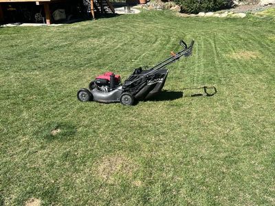HONDA, TORO- COMMERCIAL LAWNMOWER 21" MOWER
