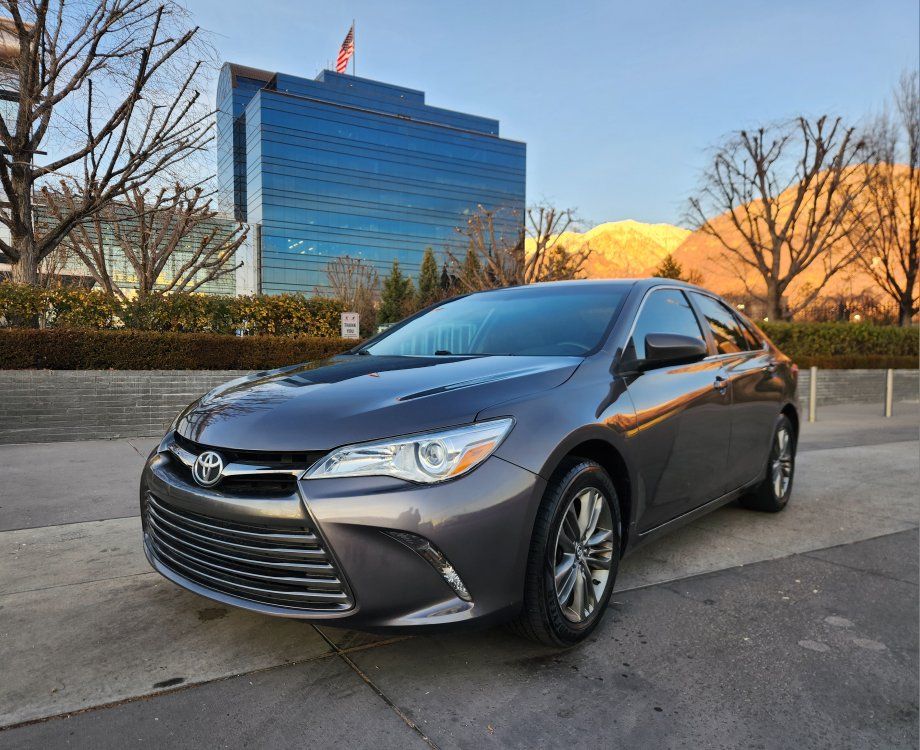 2016 TOYOTA CAMRY LE