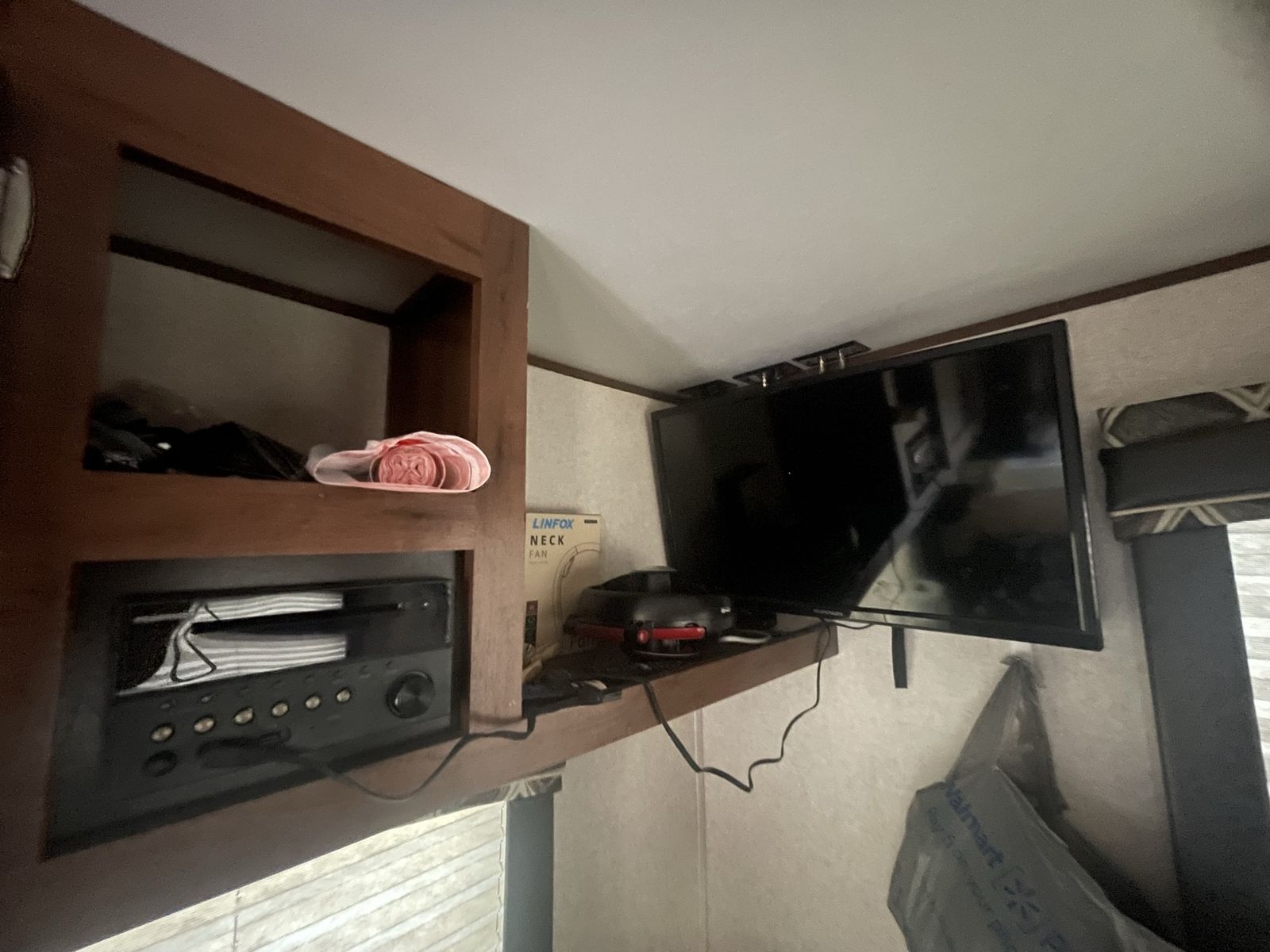 Main image 12